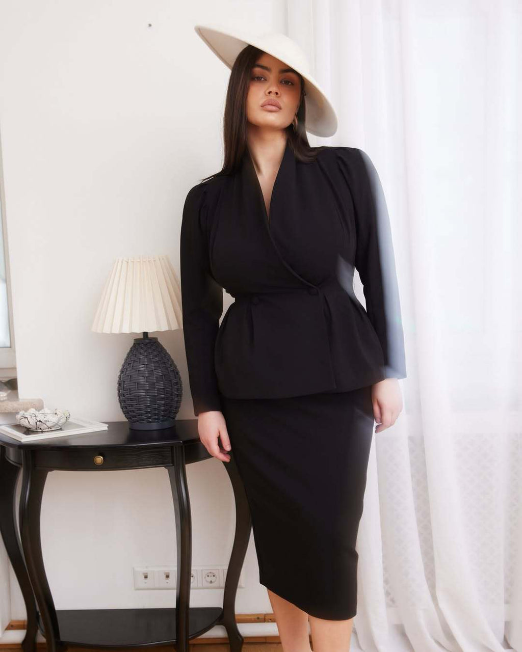 Bubble Sleeve Dress Suit